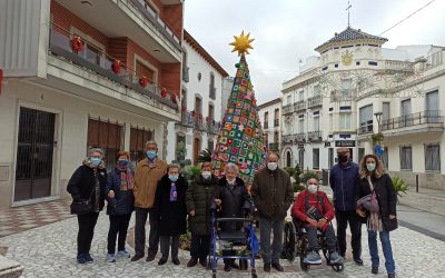 Participación de nuestros mayores en » tejiendo vínculos», un proyecto de la Asociación de Amas de Casa de Torredonjimeno