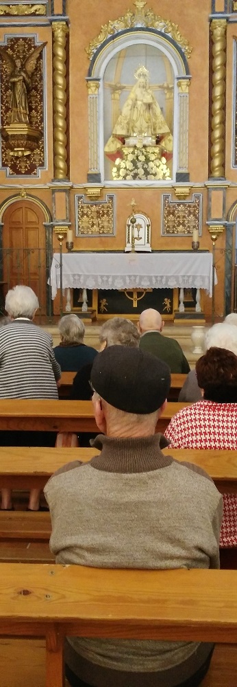 NUESTROS residente/usuarioS CON LA VIRGEN DE CONSOLACIÓN