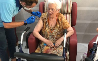 TERCERA DOSIS DE LA VACUNA FRENTE A COVID-19