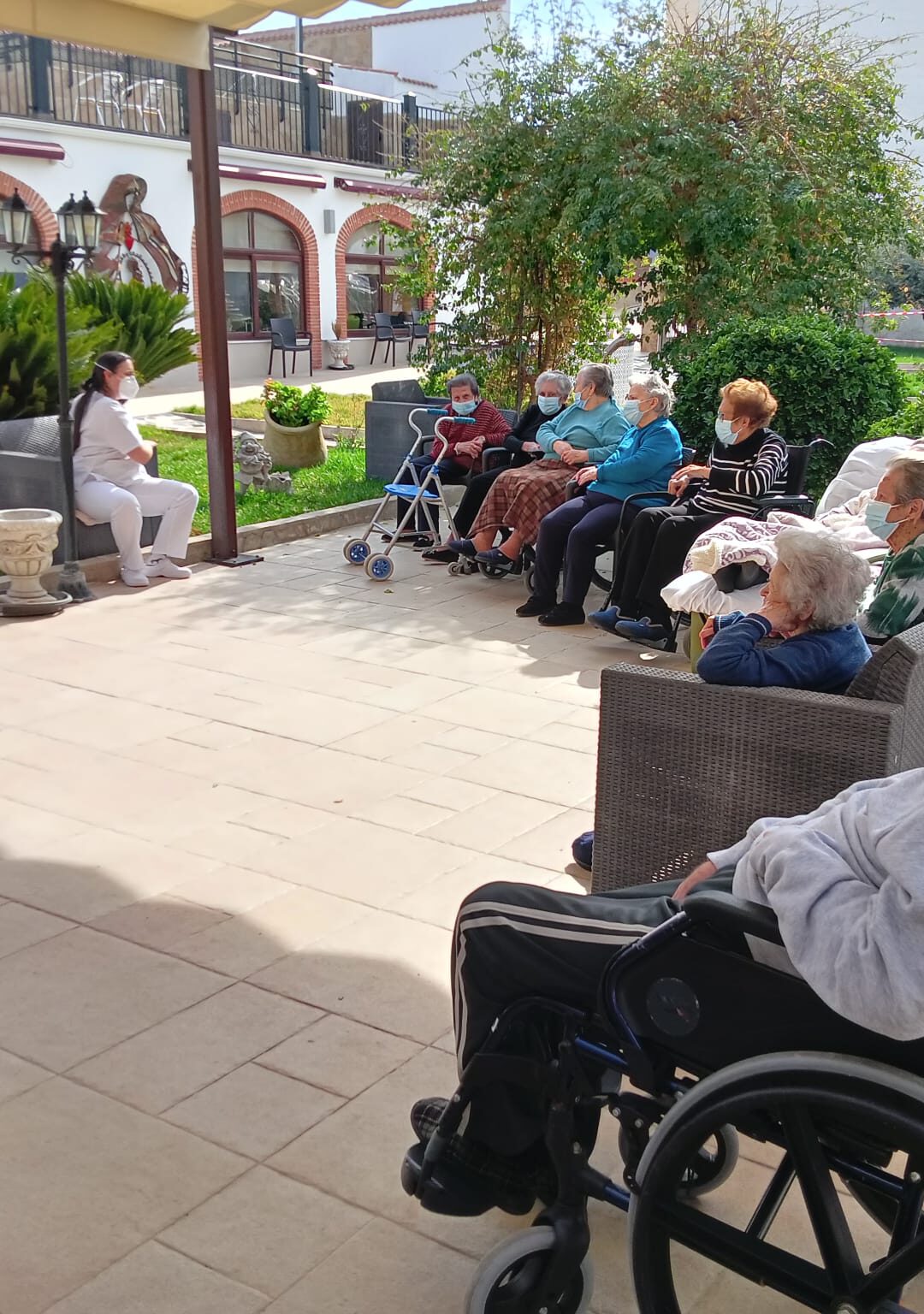 APROVECHANDO EL SOLECITO