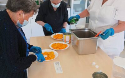 Elaboración de ricas magdalenas y ponche