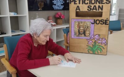 Escribimos nuestras peticiones a San José
