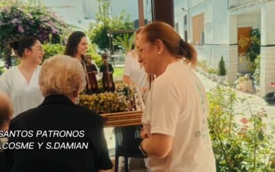 Procesión de San Cosme y San Damián en nuestro jardín